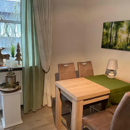 Waldlaeufer ברילון