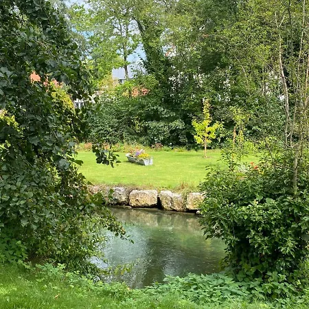 דירה Waldlaeufer ברילון